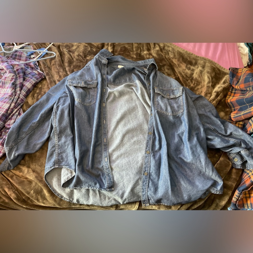 2X PLUS SIZE JEAN JACKET lightweight and stylish cuffs with 2 pockets
